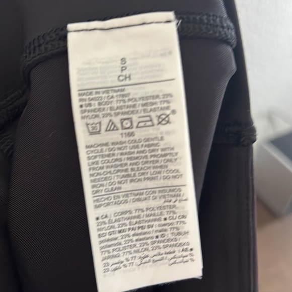 Old Navy Active Powersoft High Rise Leggings Go-Dry Black Small - Picture 8 of 8